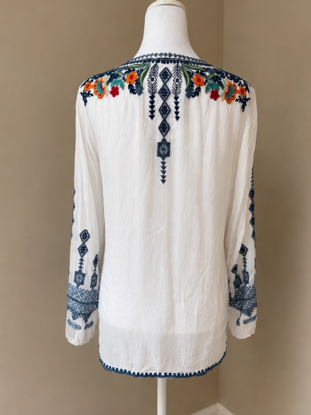 Johnny Was White Floral Embroidered Cupra Rayon Tunic Blouse Small - Picture 8 of 11
